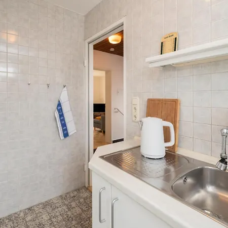 Kleine Koje Holiday home Heide (Schleswig-Holstein)